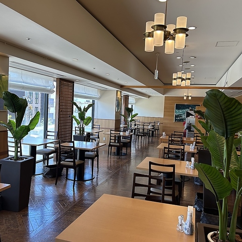 ホテルレストランでゆっくりお楽しみ下さい