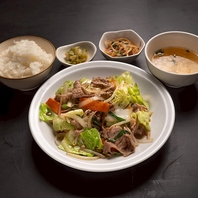 【多彩な利用シーン】お食事からサク飲みまで自由自在♪