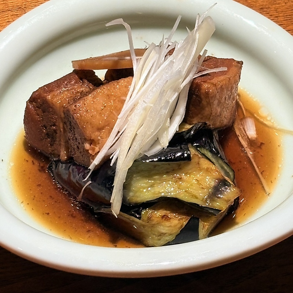 魚の匠が伊勢海老なども旬に合わせてご提供。