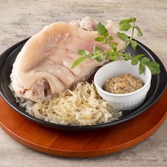 アイスバイン(豚すね肉の柔らか煮)