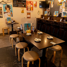 6名様掛けのテーブルもご用意しております。