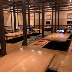 会社宴会などでもご利用できる掘り炬燵席