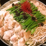 福岡の鍋料理と言えばこの『博多和牛もつ鍋』☆　プリプリの和牛モツは一度食べれば◎