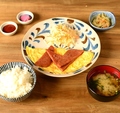 料理メニュー写真 ポーク玉子定食