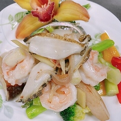 鮑と大海老と野菜の炒め物