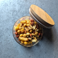 スパイシーミックスナッツ