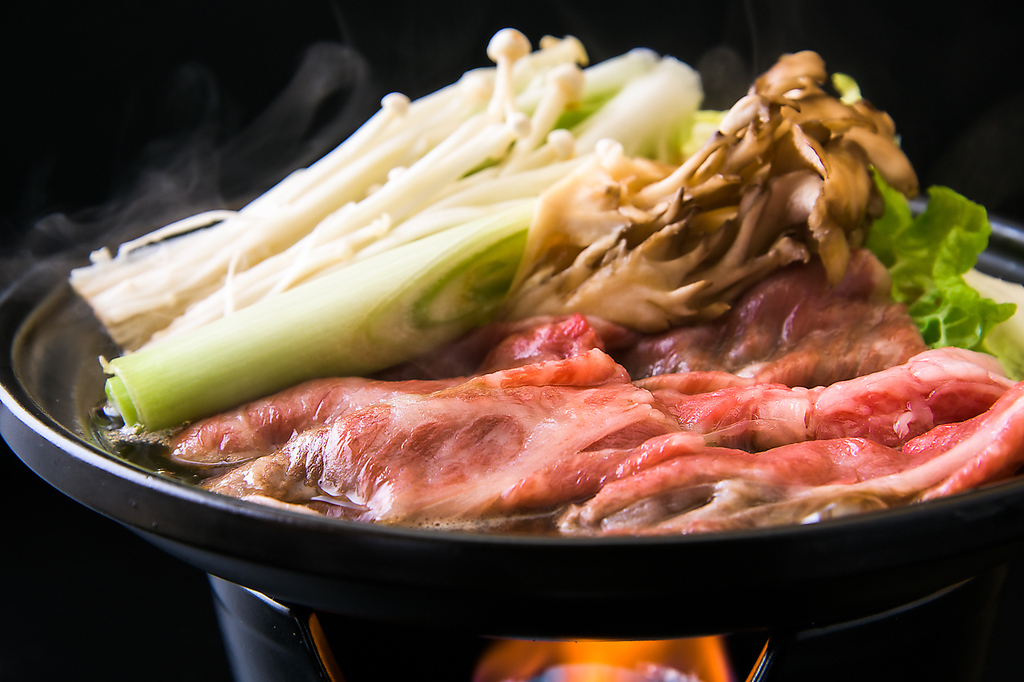 【小鍋】で霜降り飛騨牛すき焼きをご提供します！1飲放付『飛騨牛すき焼き鍋コース』3200円