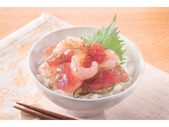 彩り海鮮丼