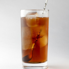 カシスウーロン(カシス×ウーロン茶)