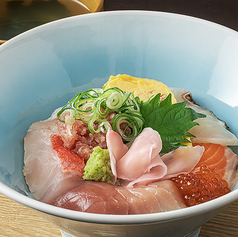 【ランチ限定】魚秀の豪華な海鮮丼が登場♪