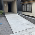車椅子でのご入店が可能です。