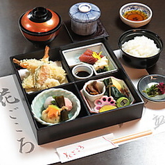 『松花堂弁当』