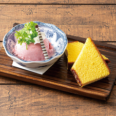 あまおうアイスと長崎カステラ