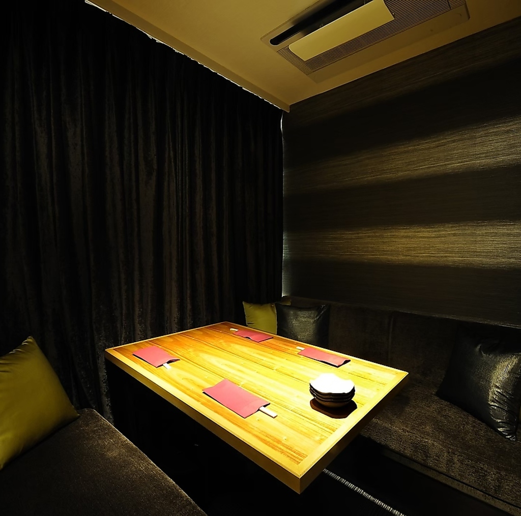 落ち着いた雰囲気が店内