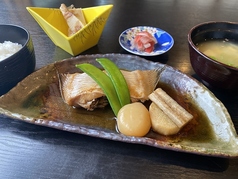 和食の技が光る煮魚定食