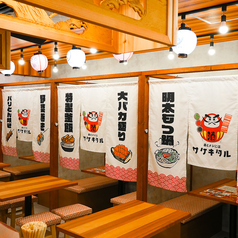 食べ飲み放題 個室 野菜巻き串 焼き鳥 餃子 串とメシにはサケキタル 京橋駅前店の雰囲気3