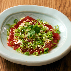 漬けまぐろの葱まみれ