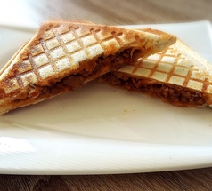 お肉たっぷりミートソース