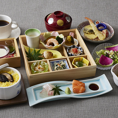 【おすすめランチ/昼宴会に◎やわらぎ弁当】四季折々の旬の食材をたっぷり満喫できるお弁当をご用意の写真