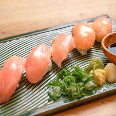 朝引き鶏の握り寿司５カン