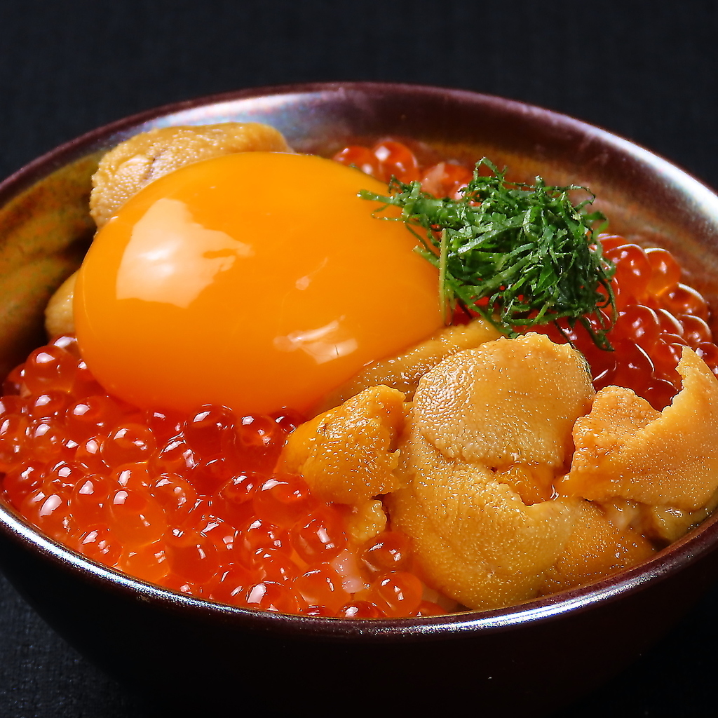 新鮮なウニとイクラのプリプリとした食感の相性は抜群です！口いっぱいに感じる幸せをご堪能ください