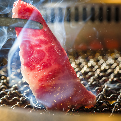 炭火焼肉 にくなべ屋 神戸びいどろ 三宮駅前店のコース メニュー Goo地図