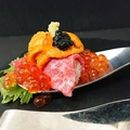 料理メニュー写真 雲丹のこぼれ寿司（2スプーン）