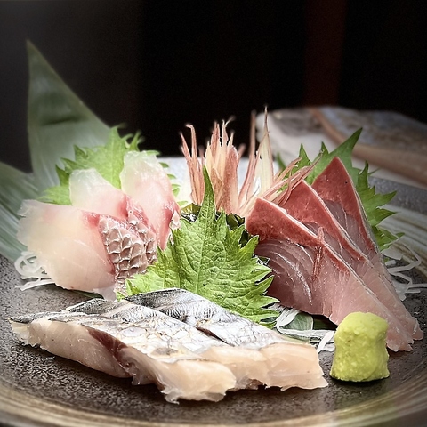 ���Ə{ ���������