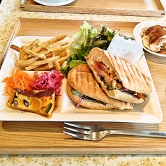 キャトルプレジールのおすすめランチ1