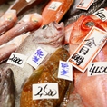 お刺身、海鮮焼きでも、地元の市場で調達した魚をご堪能下さい。