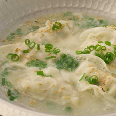 鶏白湯のスープ餃子