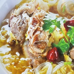 酸菜と豚スペアリブの煮込み