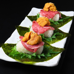 厳選馬肉の赤身ウニ寿司【1貫】