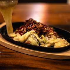 鉄板焼きチーズ タコライス