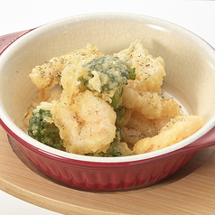 小海老とブロッコリーのフリット(プリップリの小海老とブロッコリーがビールにぴったり)