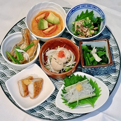 前菜盛り合わせ