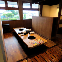 掘りごたつ席で炭火焼肉!!