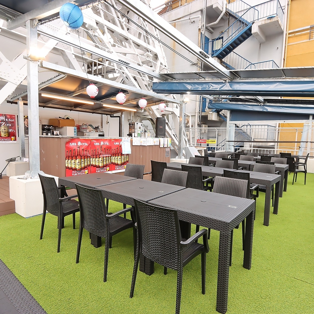 店内は広々。大人数でのご利用も歓迎です♪