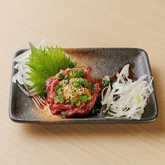 馬刺しユッケ