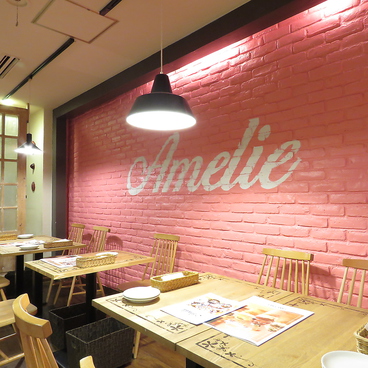 ã¢ã¡ãªã«ãã§ Amelie Cafe æ æ¬åºã®é°å²æ°1