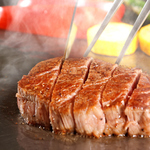 上質な肉料理や新鮮な魚介を使用した魚料理を洗練された空間でご堪能ください。