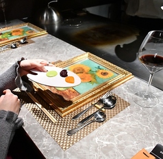 最後はお客さん自身で作り上げるお料理
