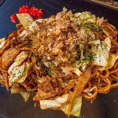 特製粕漬牛ホルモンの焼きそば