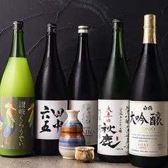 【厳選な日本酒】焼鳥や一品との相性抜群！！炭火焼鳥と日本酒を囲むカジュアル酒場の写真