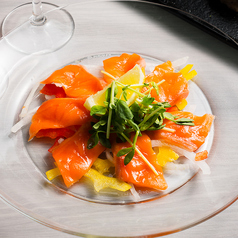 サーモンのカルパッチョ
