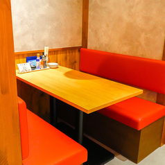 個室 食べ放題 野菜巻き 焼き鳥 もつ鍋 串とメシにはサケキタル 仙台東口駅前店の雰囲気1