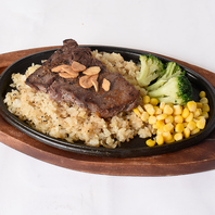 食事メニューも充実♪