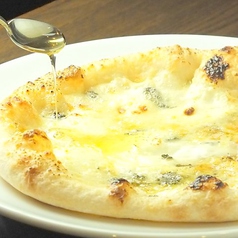 クアトロ フォルマッジョ～4種のチーズ～