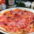 料理メニュー写真 ペパロニサラミピザ