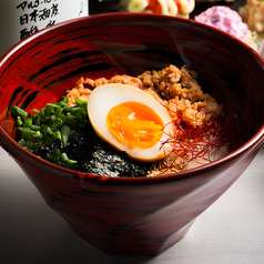 伊まるの鶏そぼろ丼